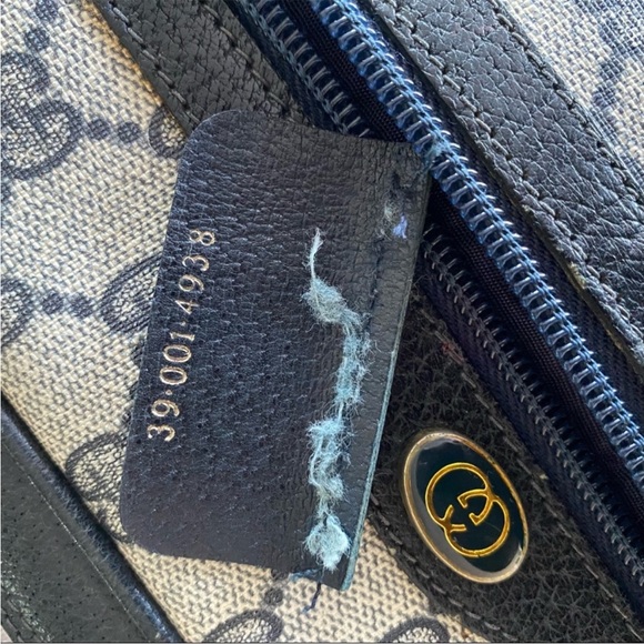 Authentic Gucci Purse *generic insert inside* - Picture 6 of 12